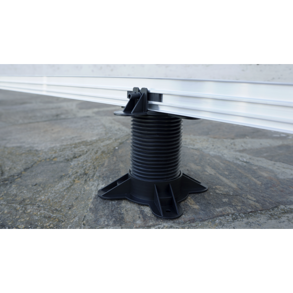 For the terrace: LIFTO adapter for adjustable pedestal 40 mm ( Fixing Group )